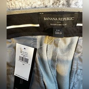 Banana republic dress pants. Never worn.